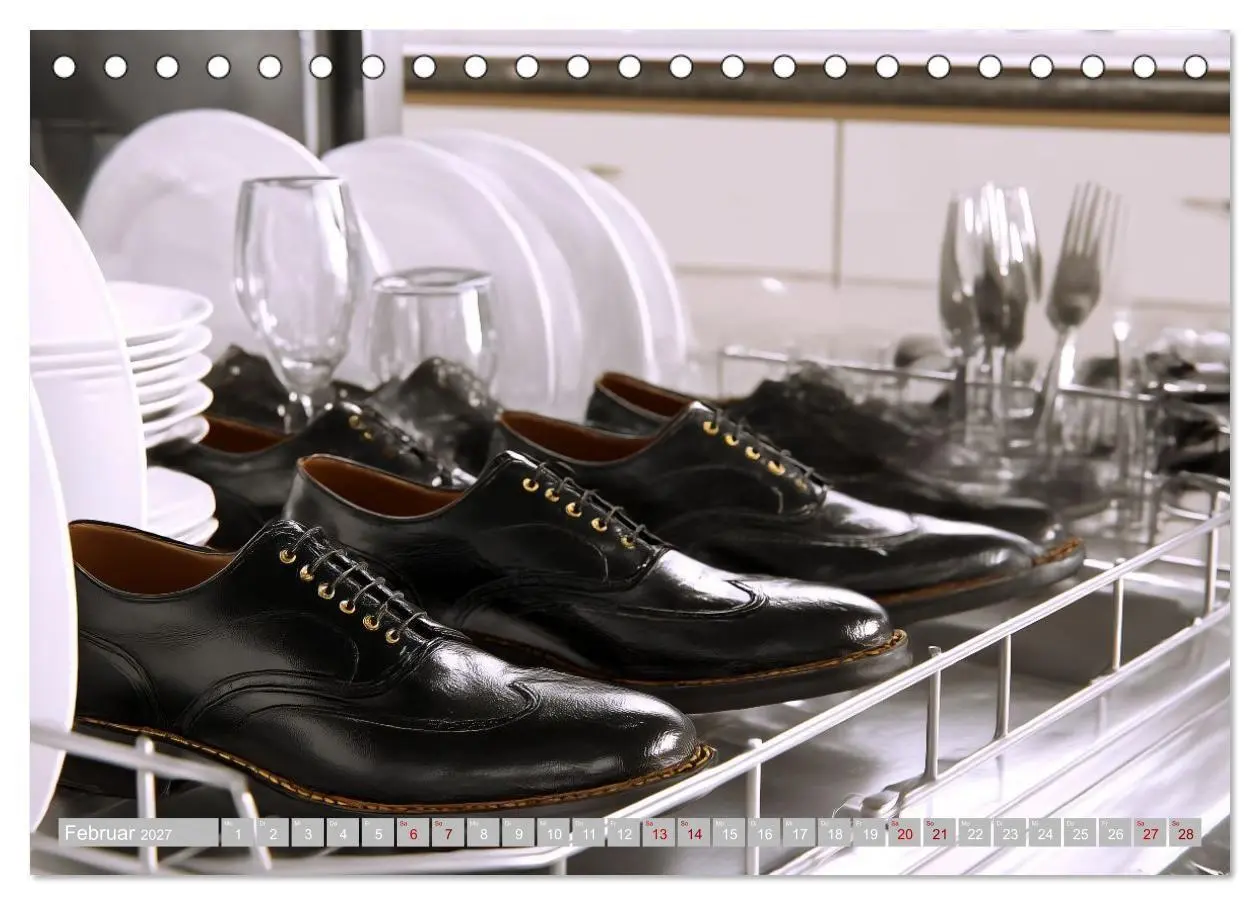 Bild: 9783516779776 | Schuh-verrückt. Pantoffel, Pumps und Co. im Ausnahmezustand...