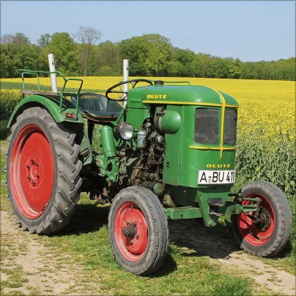 Bild: 9783819301377 | Traktoren 2027 | Verlag Korsch | Kalender | 13 S. | Deutsch | 2027