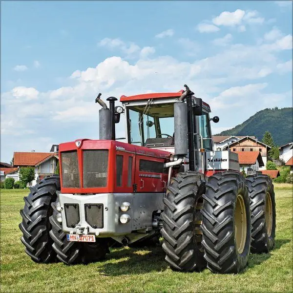 Bild: 9783819301377 | Traktoren 2027 | Verlag Korsch | Kalender | 13 S. | Deutsch | 2027