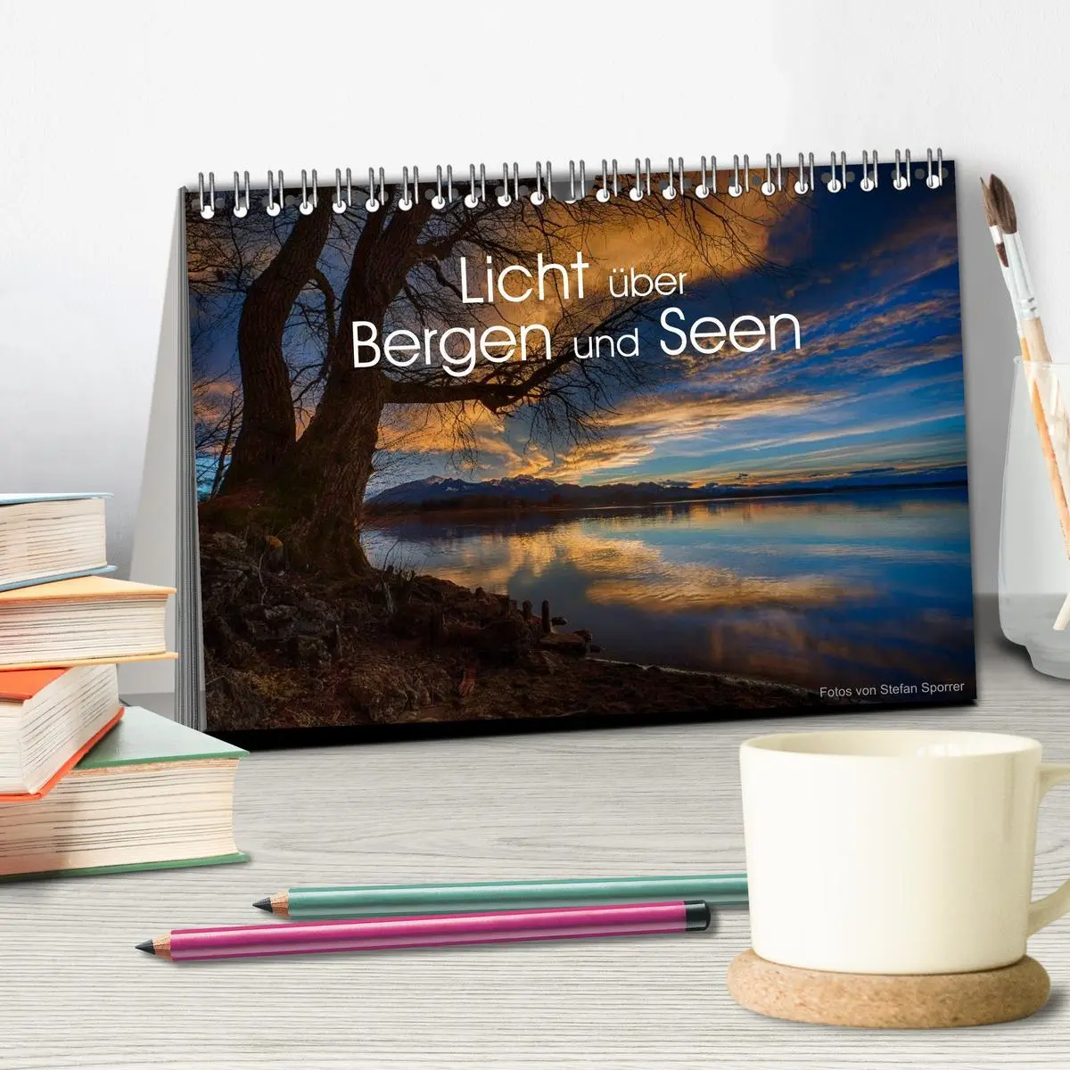 Bild: 9783516101577 | Licht über Bergen und Seen (Tischkalender 2026 DIN A5 quer),...
