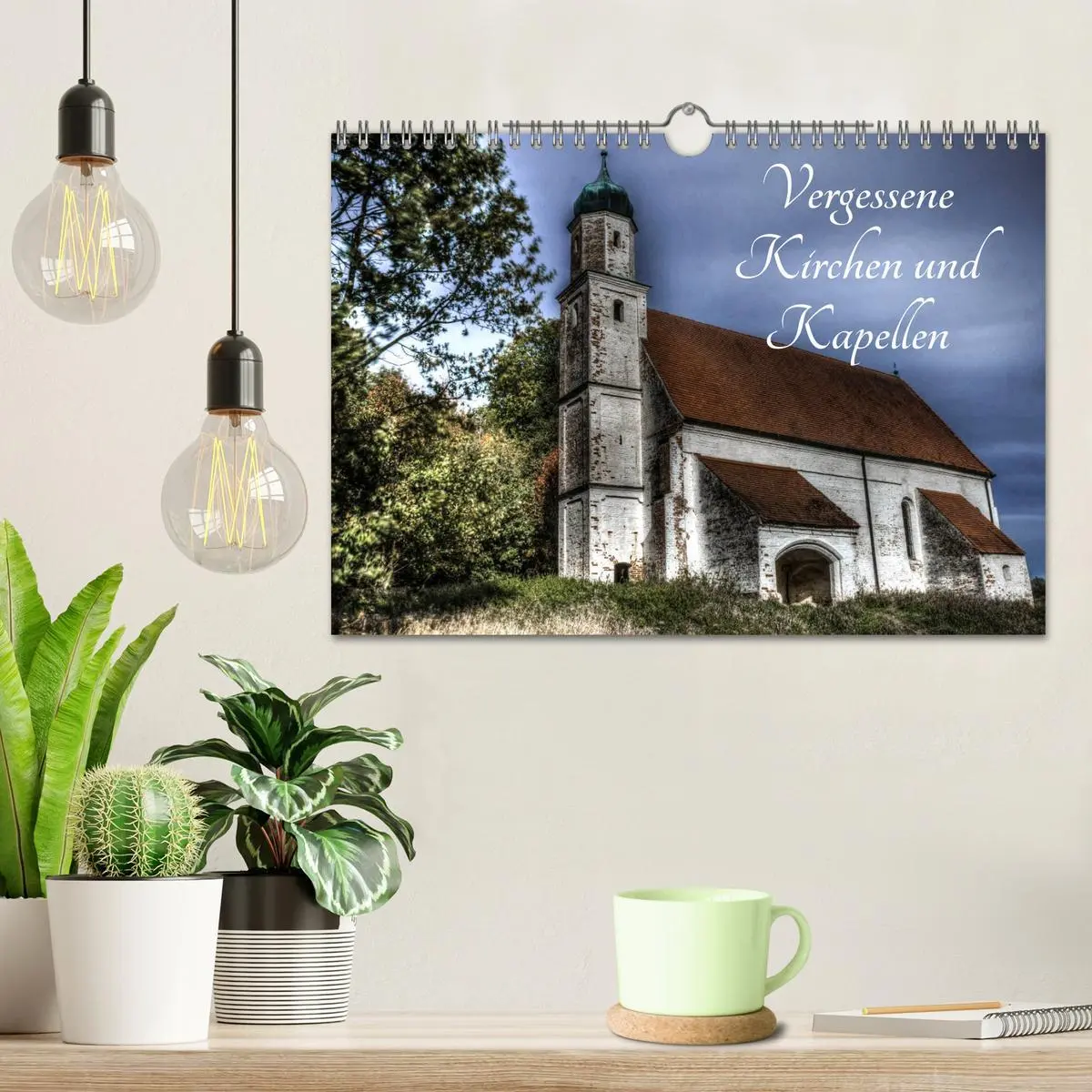 Bild: 9783457762677 | Vergessene Kirchen und Kapellen (Wandkalender 2026 DIN A4 quer),...