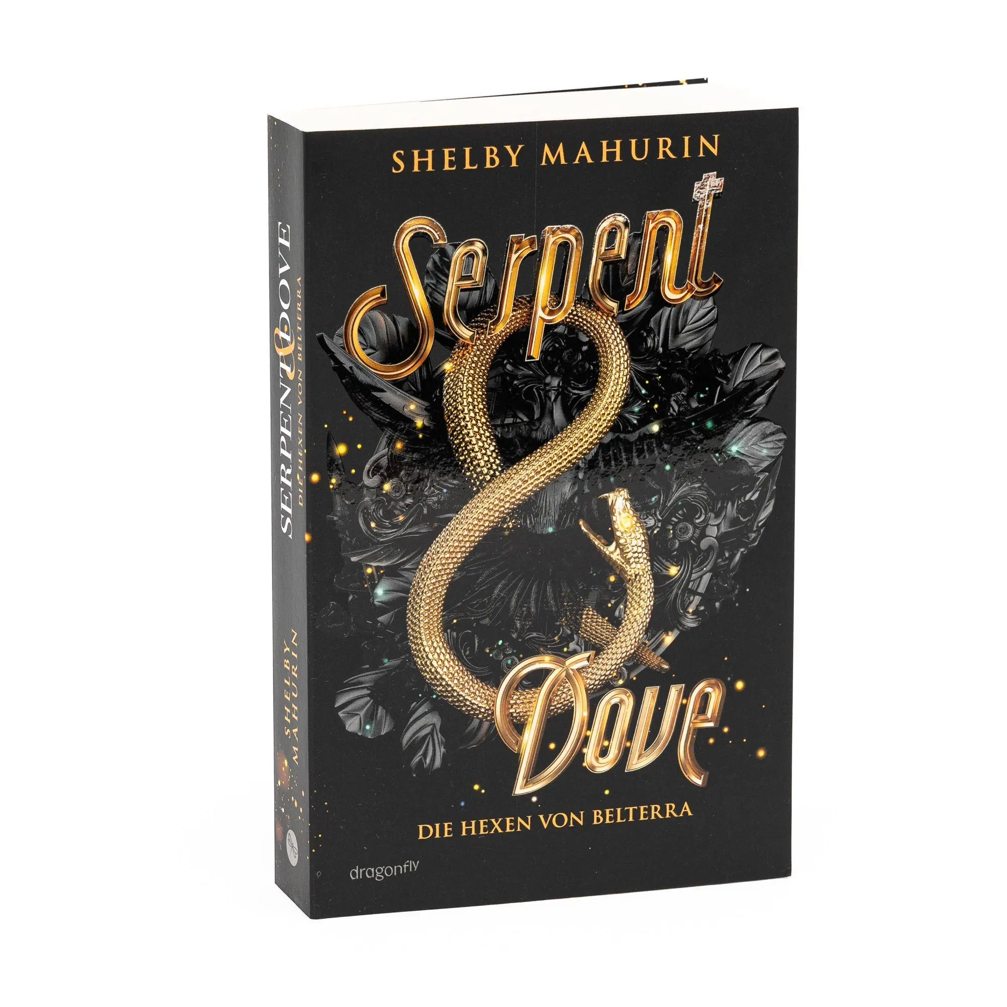 Bild: 9783748802877 | Serpent &amp; Dove | Shelby Mahurin | Taschenbuch | 448 S. | Deutsch