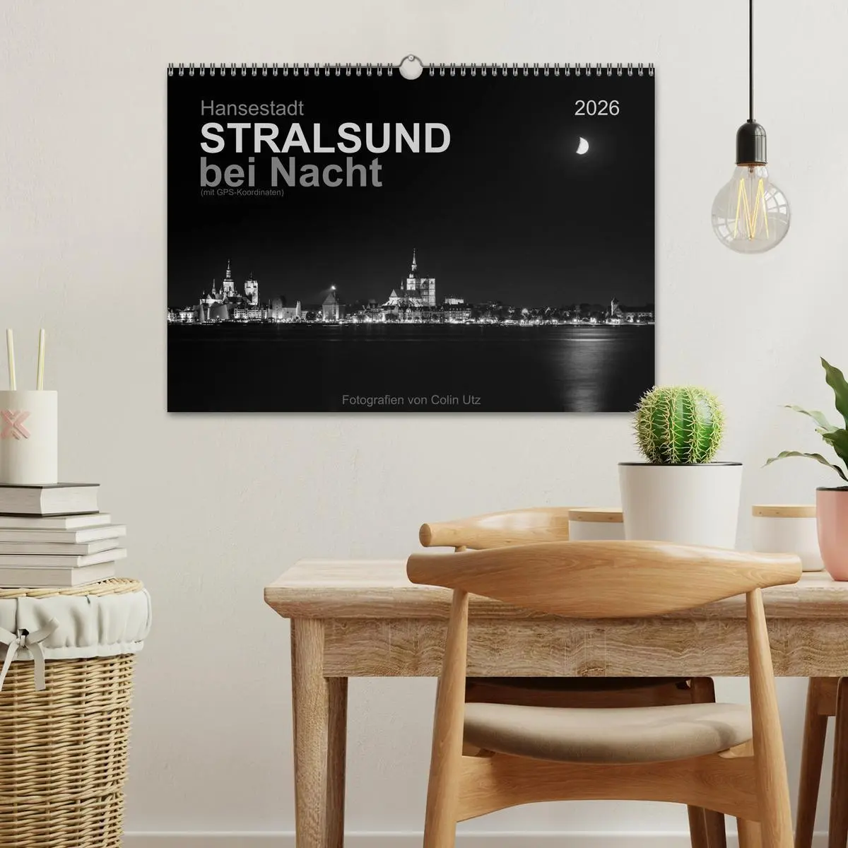 Bild: 9783516033977 | Hansestadt Stralsund bei Nacht (mit GPS-Koordinaten) (Wandkalender...