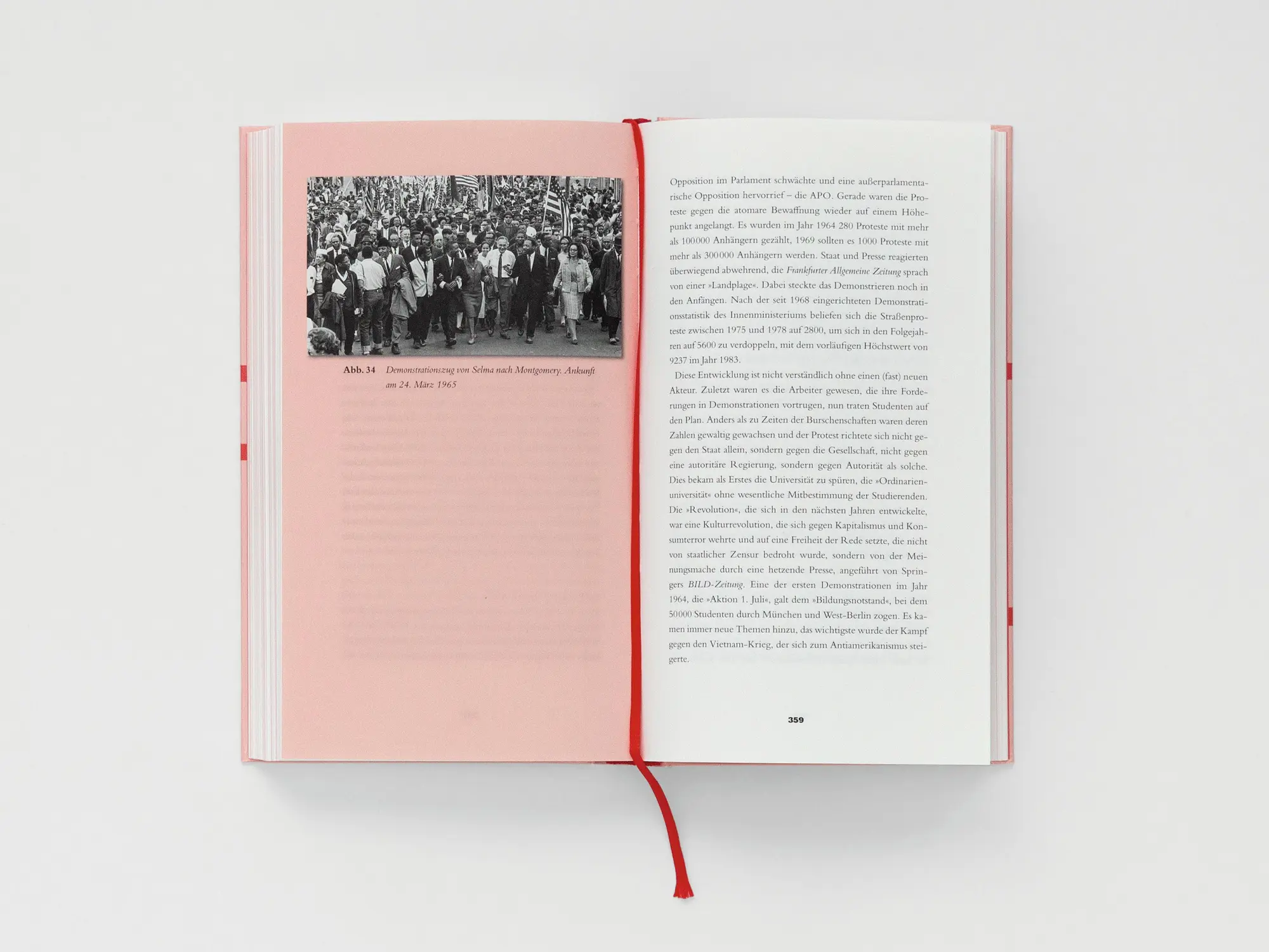 Bild: 9783847704577 | Massen in Bewegung | Über Menschenzüge | Karl-Heinz Göttert | Buch