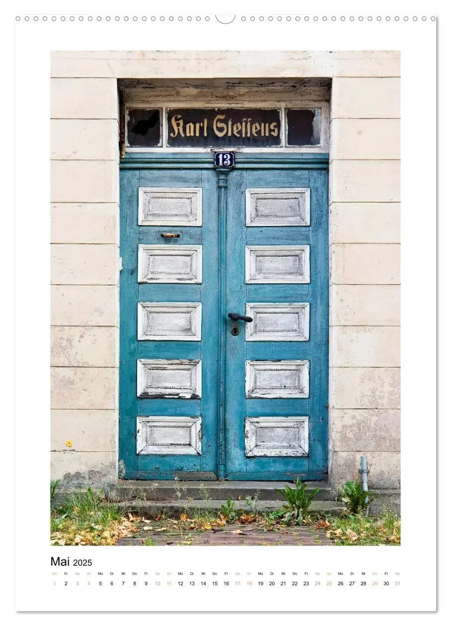 Bild: 9783457085677 | Türen (Wandkalender 2025 DIN A2 hoch), CALVENDO Monatskalender | Kerpa
