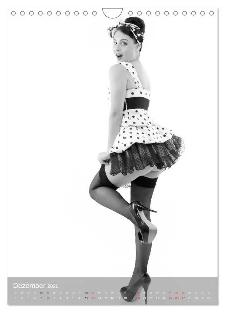 Bild: 9783516456677 | Sexy Pin-up Girls in schwarz-weiß (Wandkalender 2026 DIN A4 hoch),...