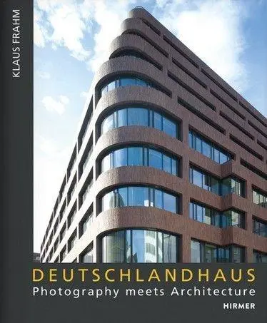 Cover: 9783777446677 | DEUTSCHLANDHAUS | Roland Jaeger | Buch | 140 S. | Englisch | 2025