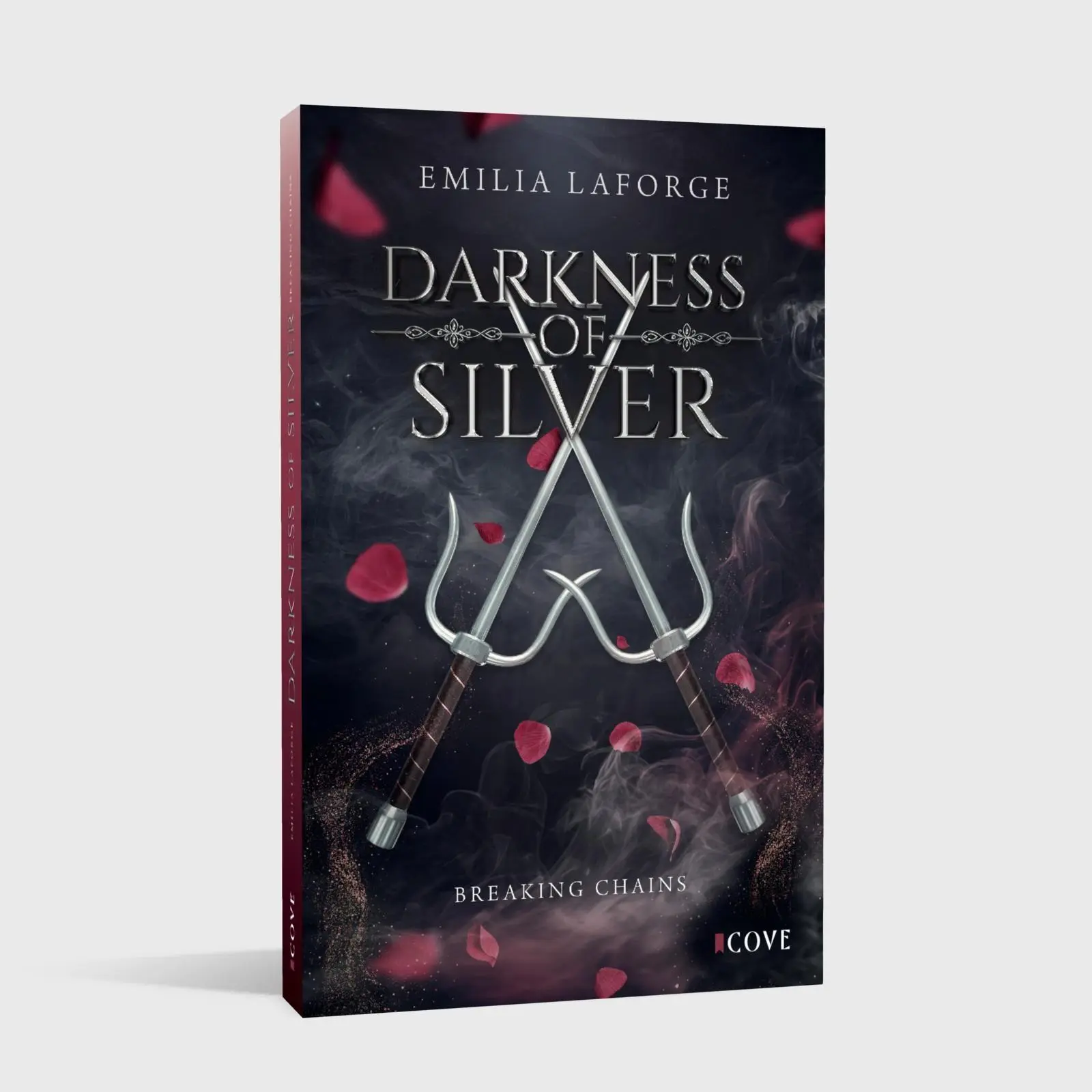 Bild: 9783551306777 | Darkness of Silver 1: Breaking Chains | Emilia Laforge | Taschenbuch