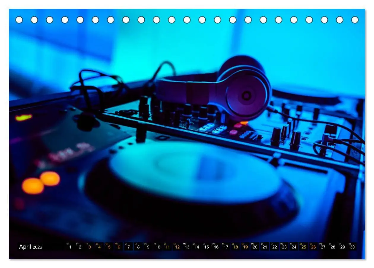 Bild: 9783457838877 | DJ Liveact (Tischkalender 2026 DIN A5 quer), CALVENDO Monatskalender