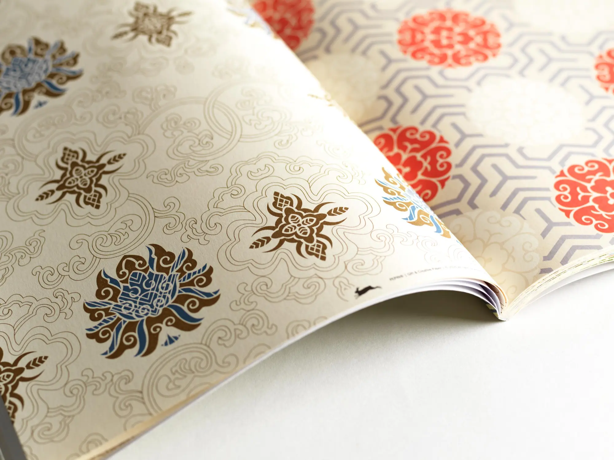 Bild: 9789460091278 | Buddhist Patterns | Gift &amp; Creative Paper Book Vol. 105 | Roojen