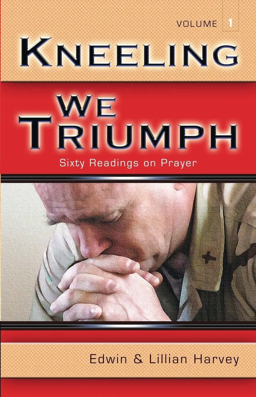 Cover: 9781932774078 | Kneeling We Triumph Vol. 1 | Taschenbuch | Kartoniert / Broschiert