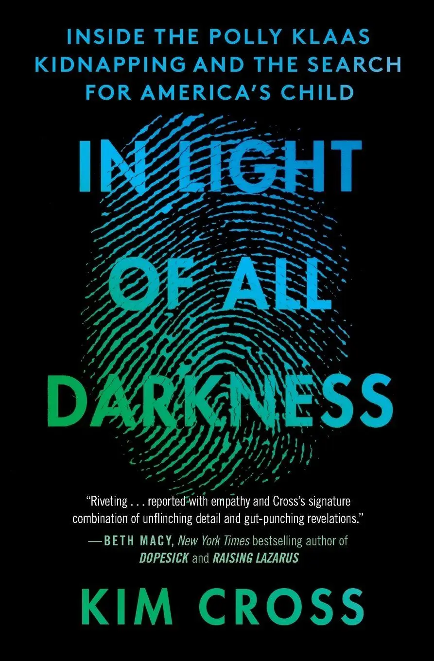 Cover: 9781538725078 | In Light of All Darkness | Kim Cross | Taschenbuch | Englisch | 2024