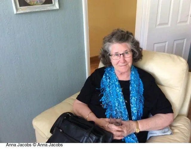 Autor: 9783404196678 | Töchter des Südsterns - Die Sehnsucht nach vertrauten Himmeln | Jacobs