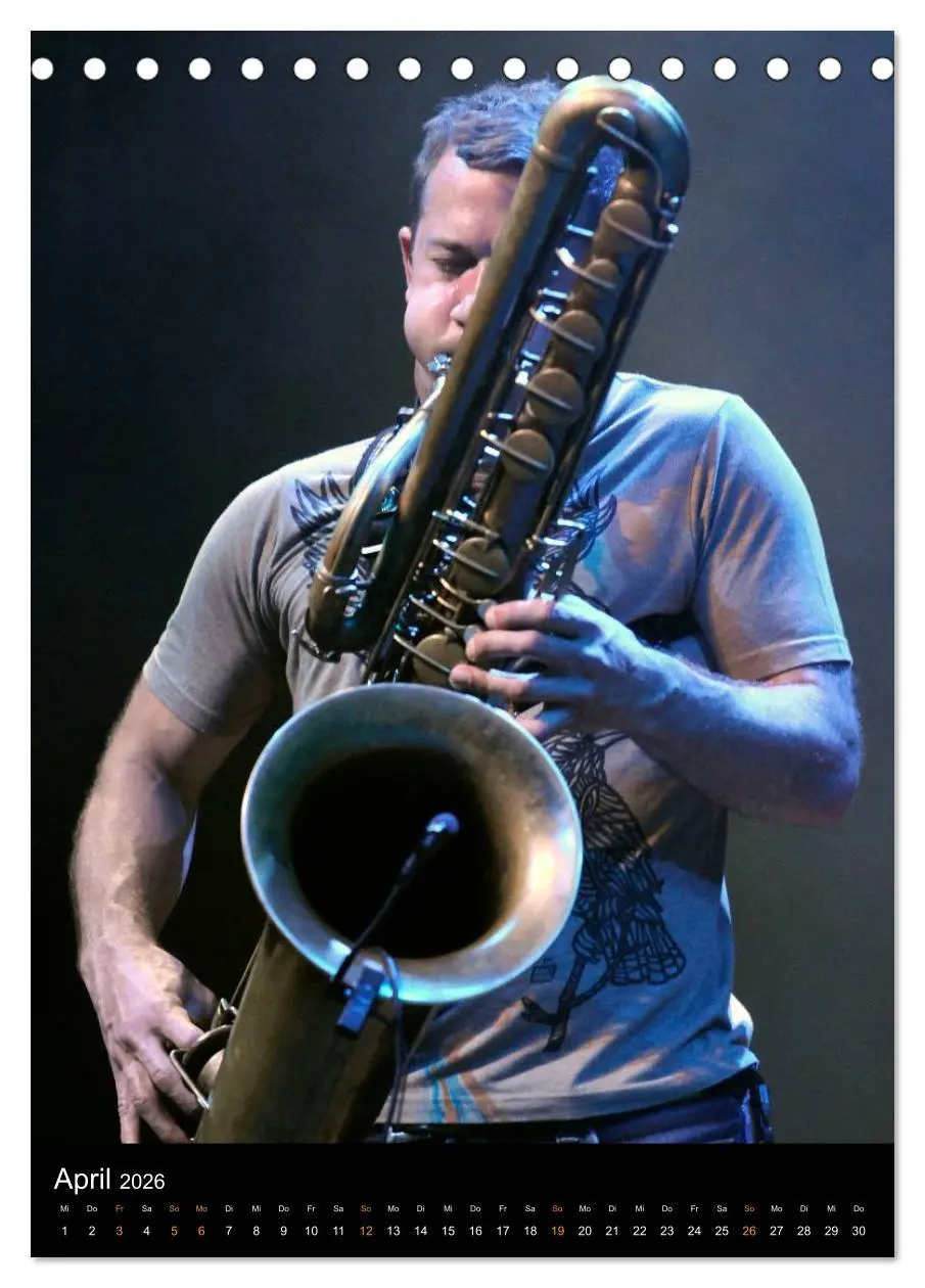 Bild: 9783516467178 | Jazz Saxophonisten 2026 (Tischkalender 2026 DIN A5 hoch), CALVENDO...