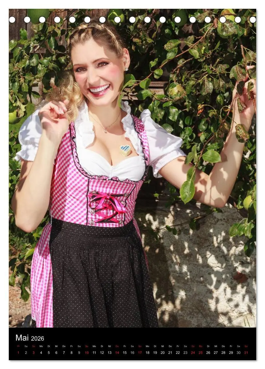 Bild: 9783516427578 | Dirndl und Tradition (Tischkalender 2026 DIN A5 hoch), CALVENDO...