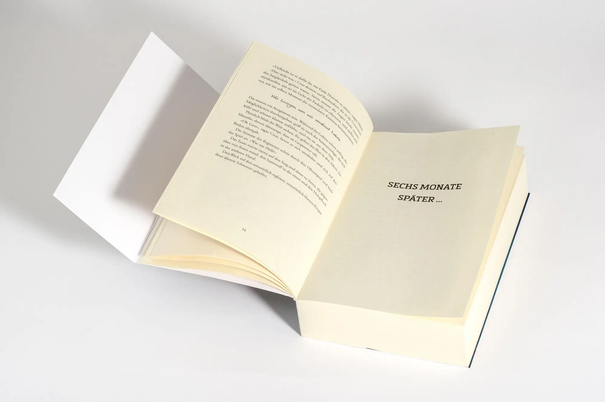 Bild: 9783570317778 | The Escape Game | Marissa Meyer (u. a.) | Taschenbuch | 480 S. | 2026