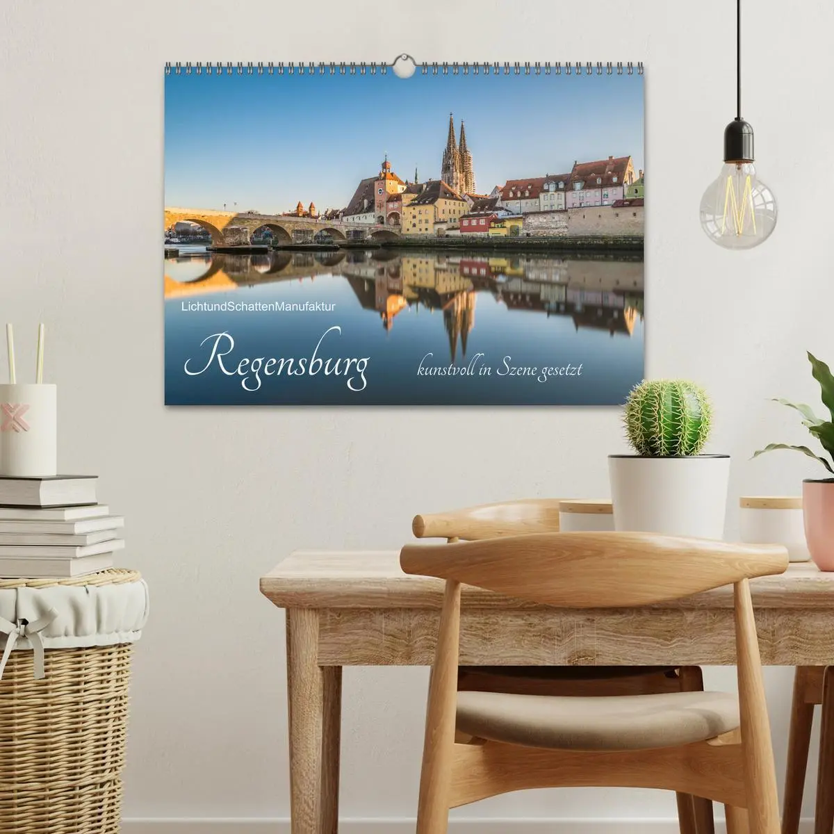 Bild: 9783457639078 | Regensburg kunstvoll in Szene gesetzt (Wandkalender 2026 DIN A3...