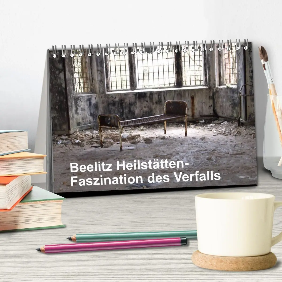 Bild: 9783594109878 | Beelitz Heilstätten-Faszination des Verfalls (Tischkalender 2027...