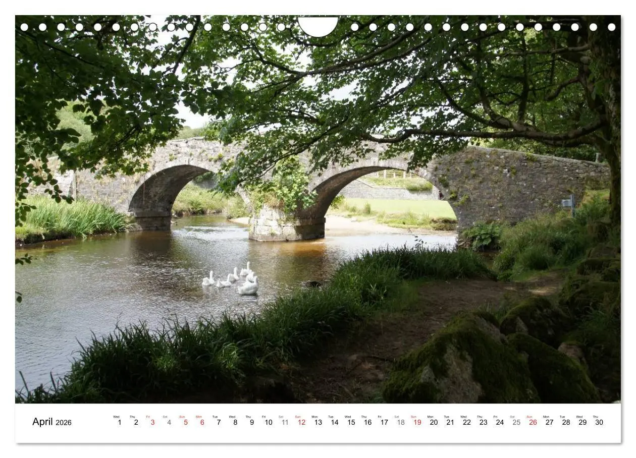 Bild: 9783516580679 | Charming - Mystic Devon Dartmoor, South England (Wall Calendar 2026...
