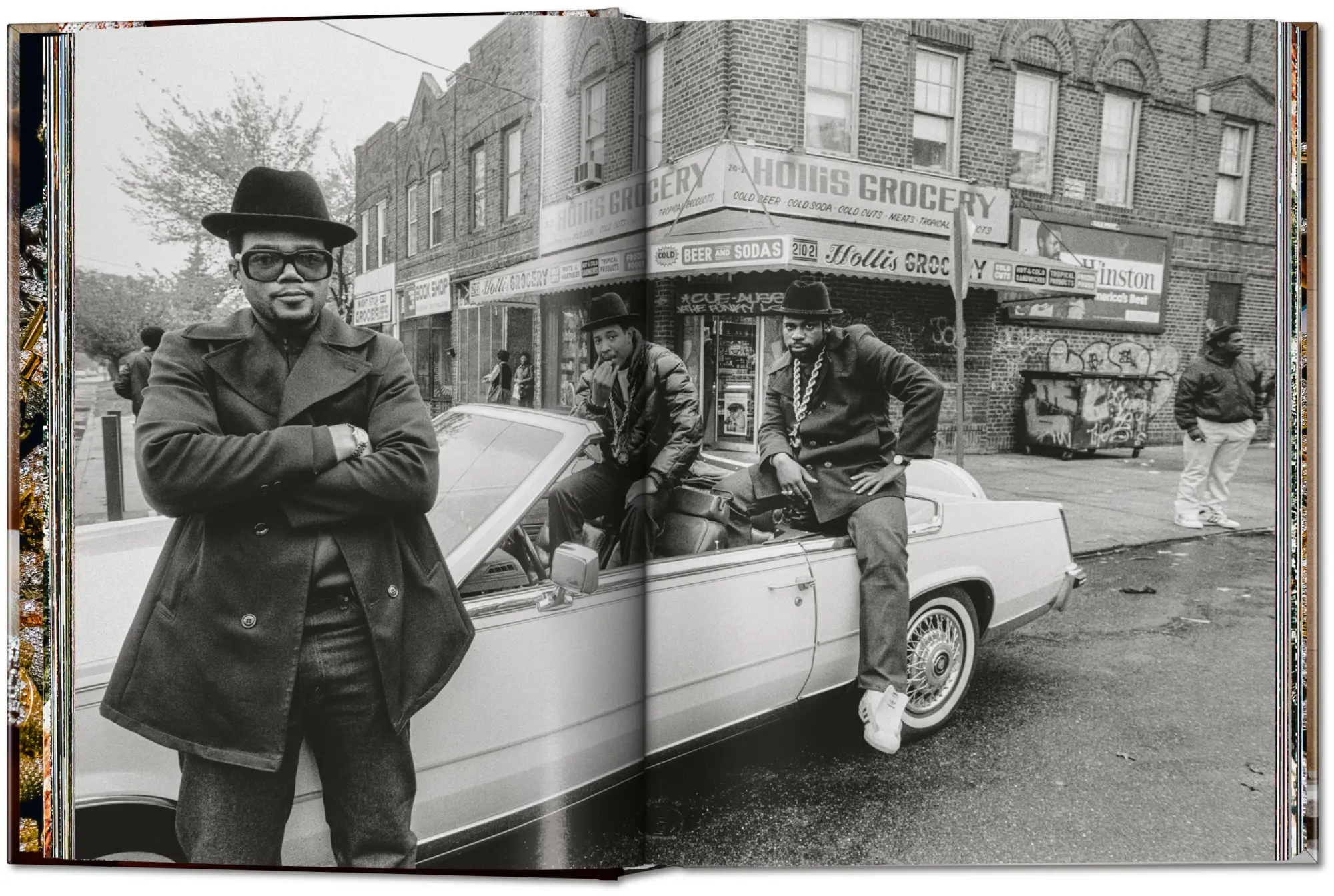 Bild: 9783754401279 | Ice Cold | A Hip-Hop Jewelry History. 45th Ed. | Vikki Tobak | Buch