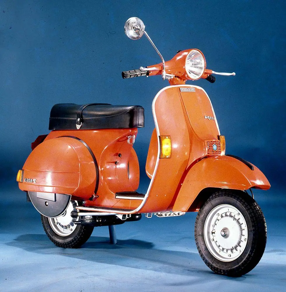 Bild: 9783751611879 | Amore mio - Vespa Motorroller 1946 bis 1996 | Frank Rönicke | Buch