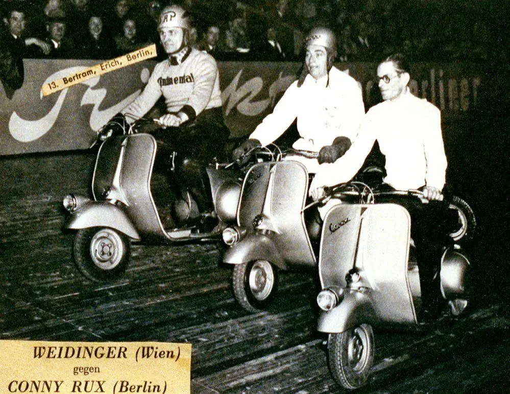 Bild: 9783751611879 | Amore mio - Vespa Motorroller 1946 bis 1996 | Frank Rönicke | Buch