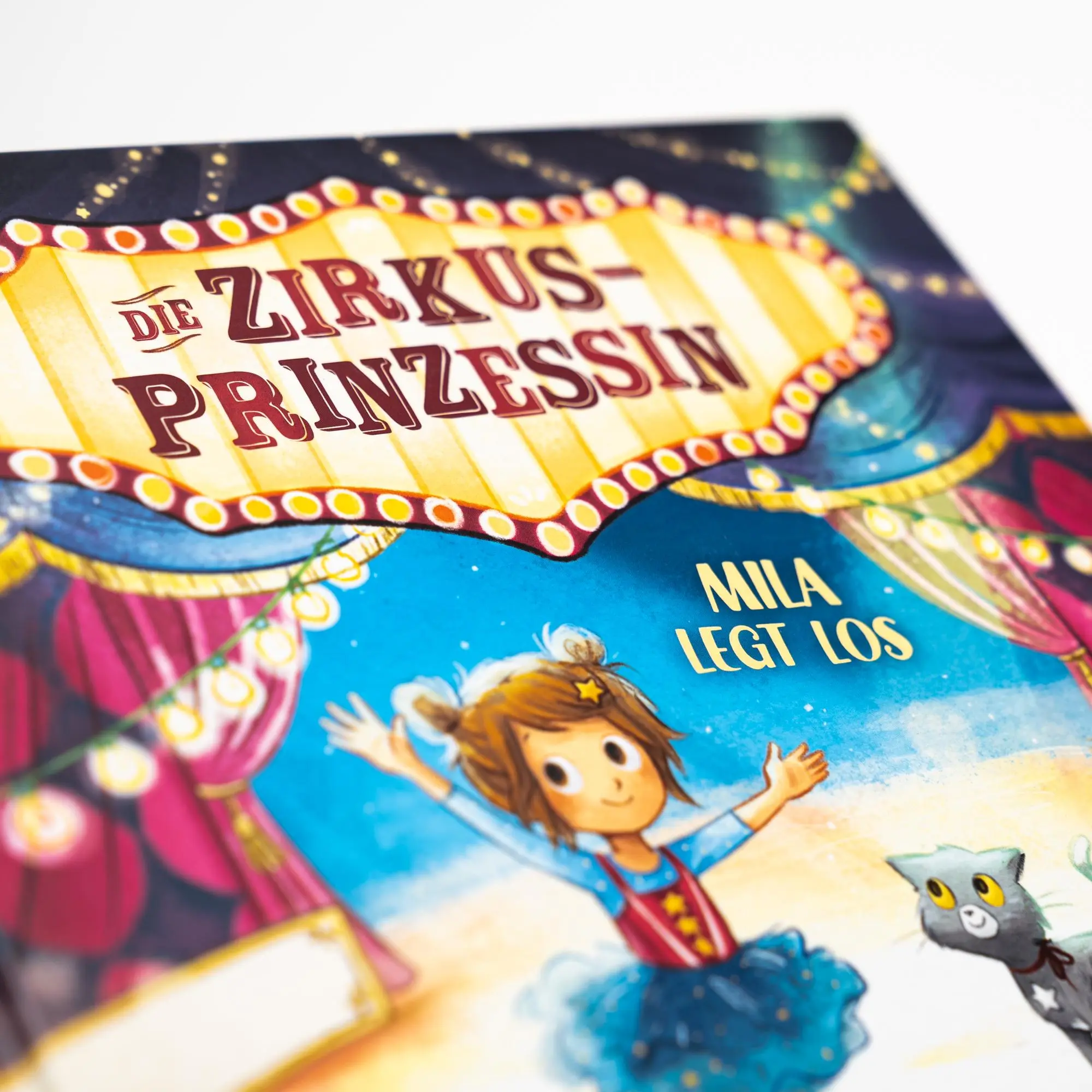 Bild: 9783505153679 | Die Zirkusprinzessin - Mila legt los | Nina Weger | Buch | 32 S.
