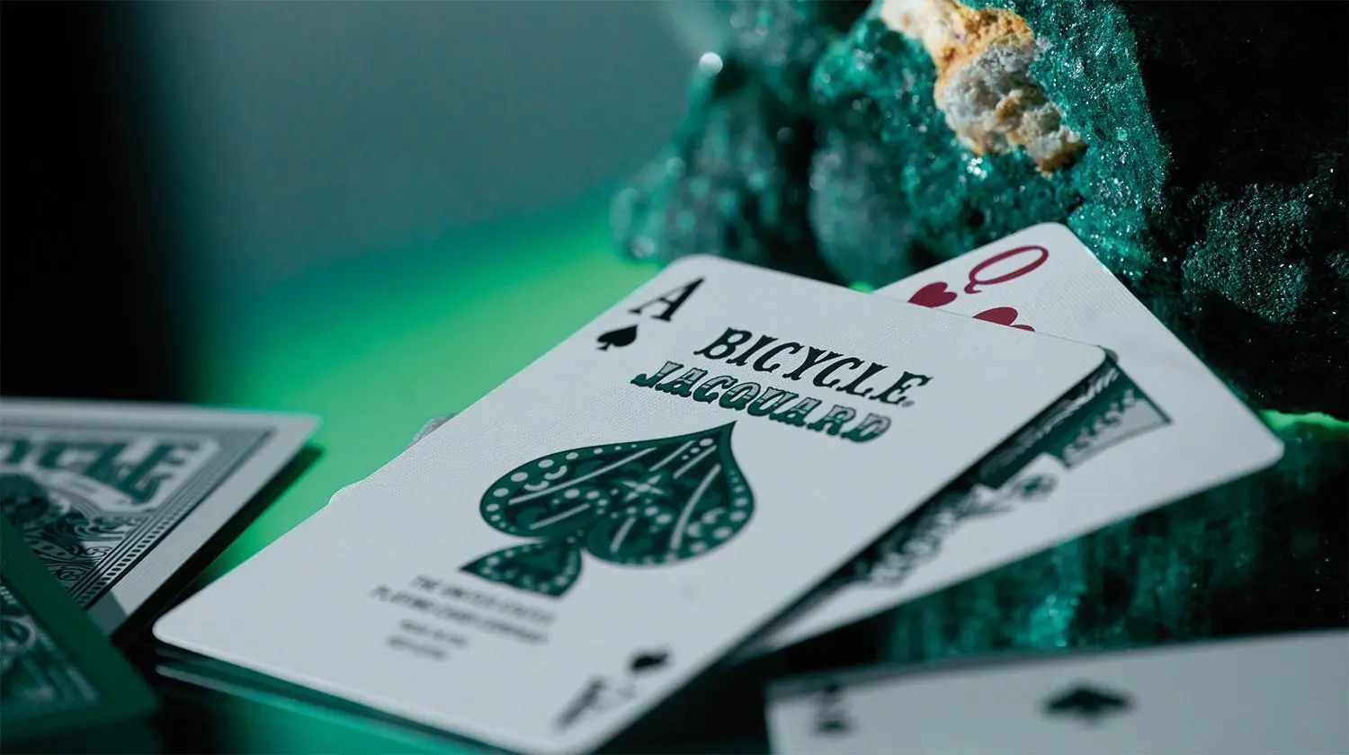 Rückseite: 73854094679 | Bicycle - Jacquard | United States Playing Card Company | Spiel | 2023