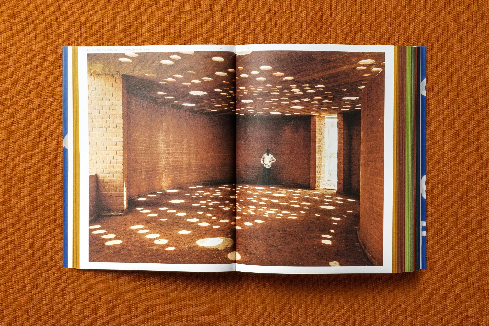 Bild: 9783754405079 | Francis Kéré | Building Stories | Francis Kéré | Taschenbuch | 444 S.