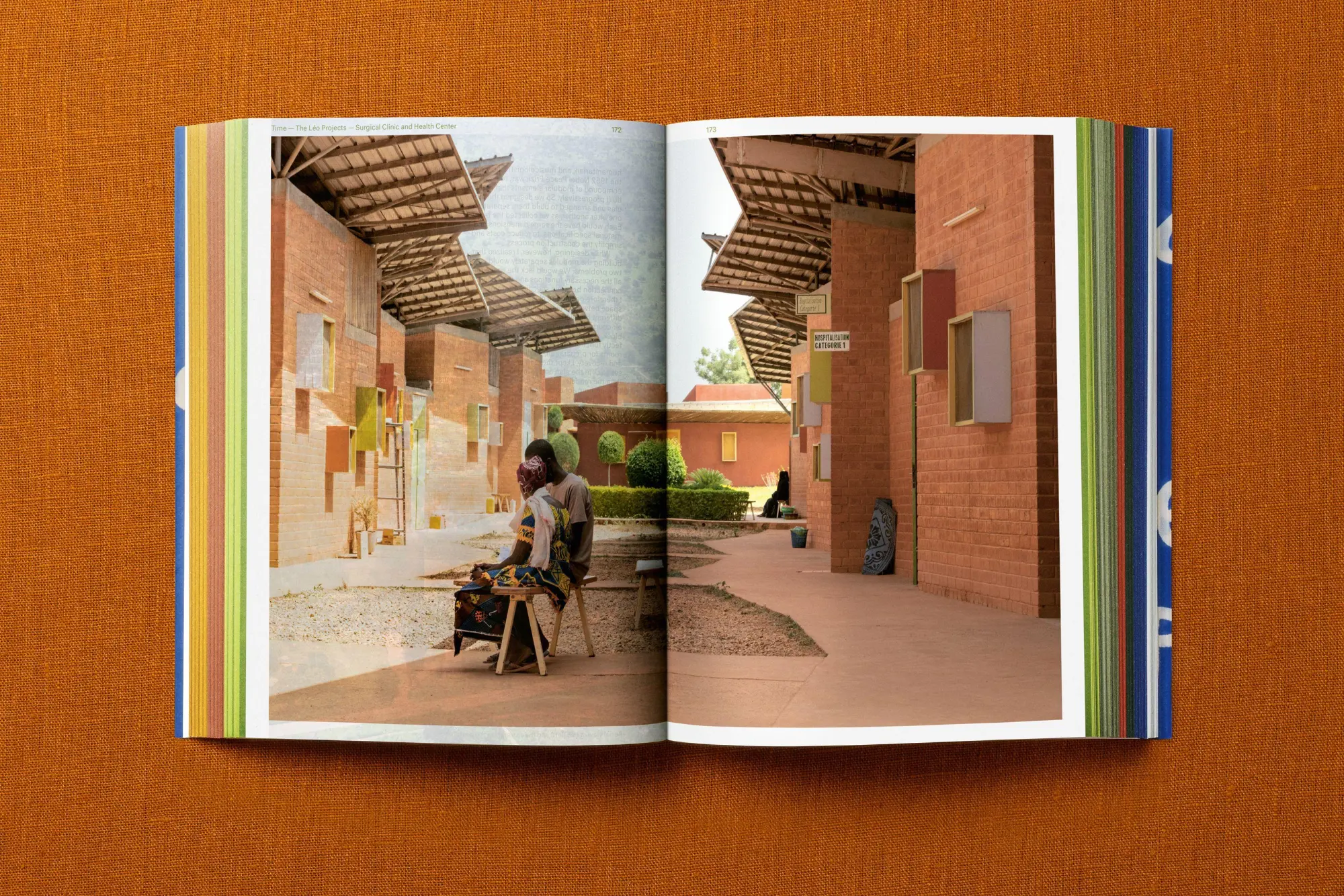 Bild: 9783754405079 | Francis Kéré | Building Stories | Francis Kéré | Taschenbuch | 444 S.
