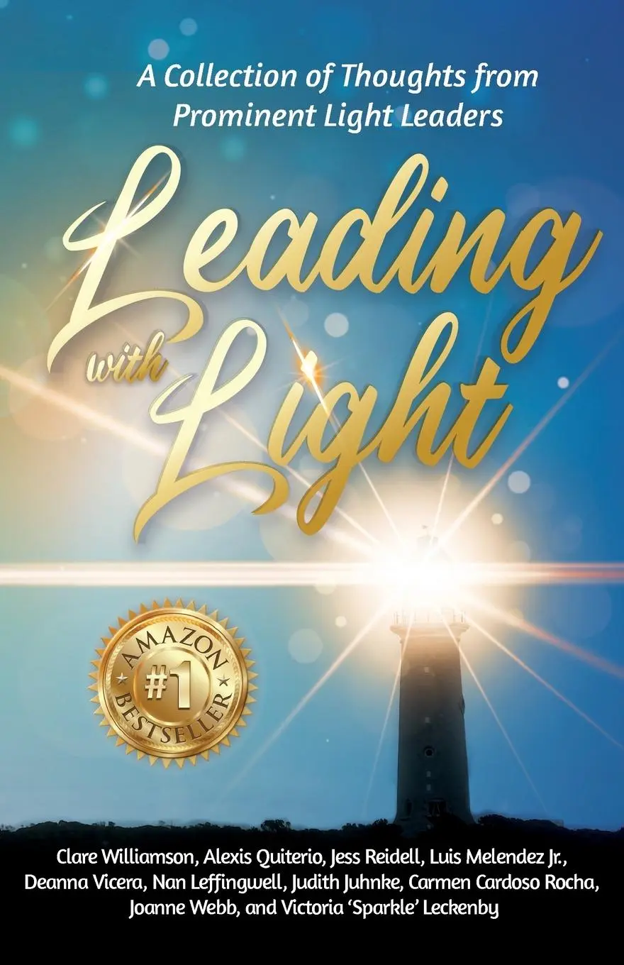 Cover: 9781959608479 | Leading with Light | Clare Williamson (u. a.) | Taschenbuch | Englisch