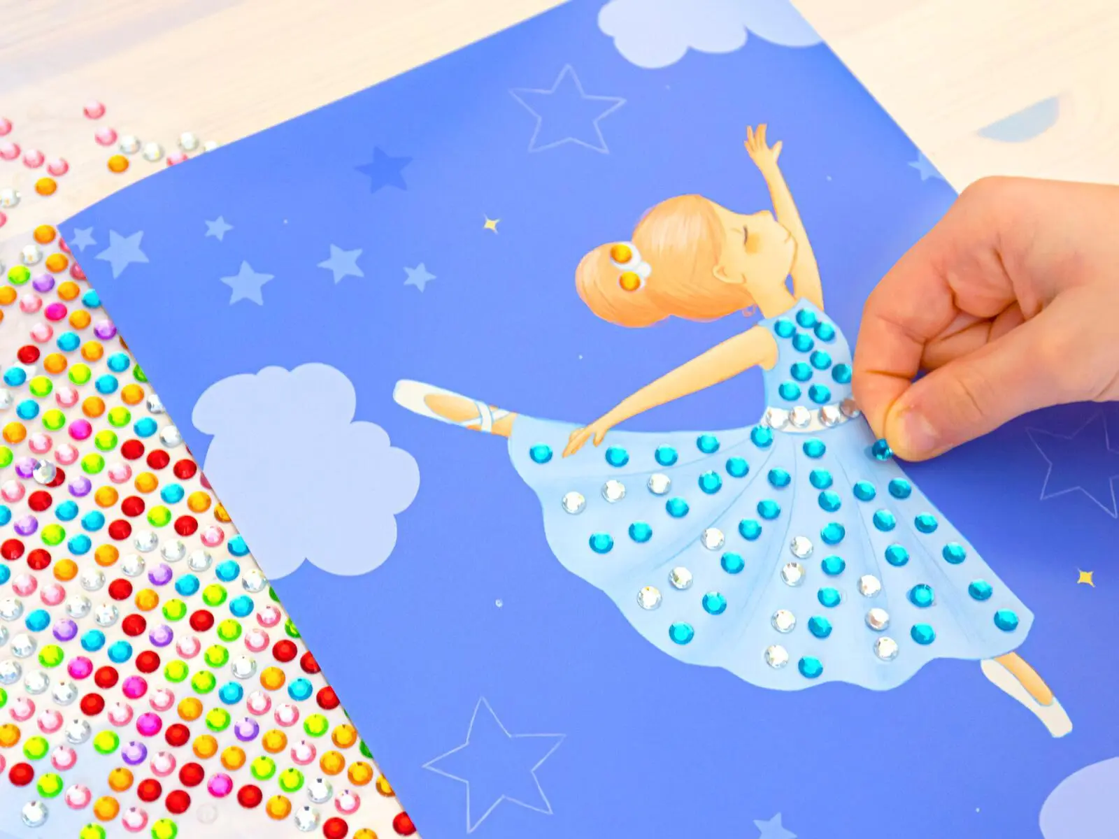 Bild: 9783845859279 | Diamantsticker Anziehpuppen - Ballett | Über 900 Glitzersteine | Kraus