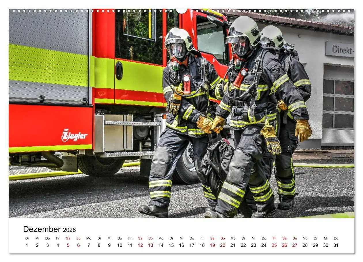 Bild: 9783457689479 | FEUERWEHR IM EINSATZ (Wandkalender 2026 DIN A2 quer), CALVENDO...