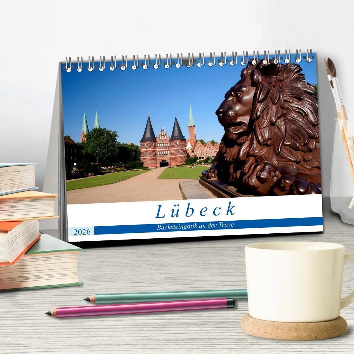 Bild: 9783457639979 | Lübeck Backsteingotik an der Trave (Tischkalender 2026 DIN A5...