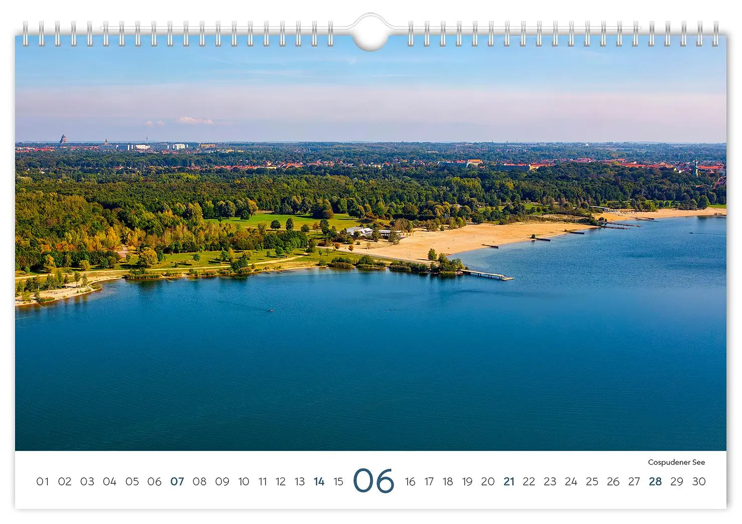 Bild: 9783910680180 | Kalender Leipzig 2026 | 30 x 20 cm weißes Kalendarium | Peter Schubert