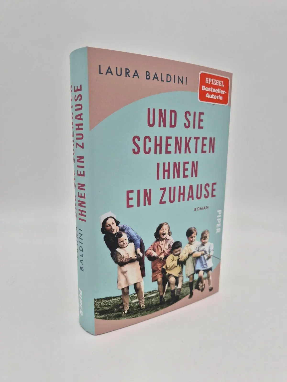 Bild: 9783492072380 | Und sie schenkten ihnen ein Zuhause | Laura Baldini | Buch | 336 S.