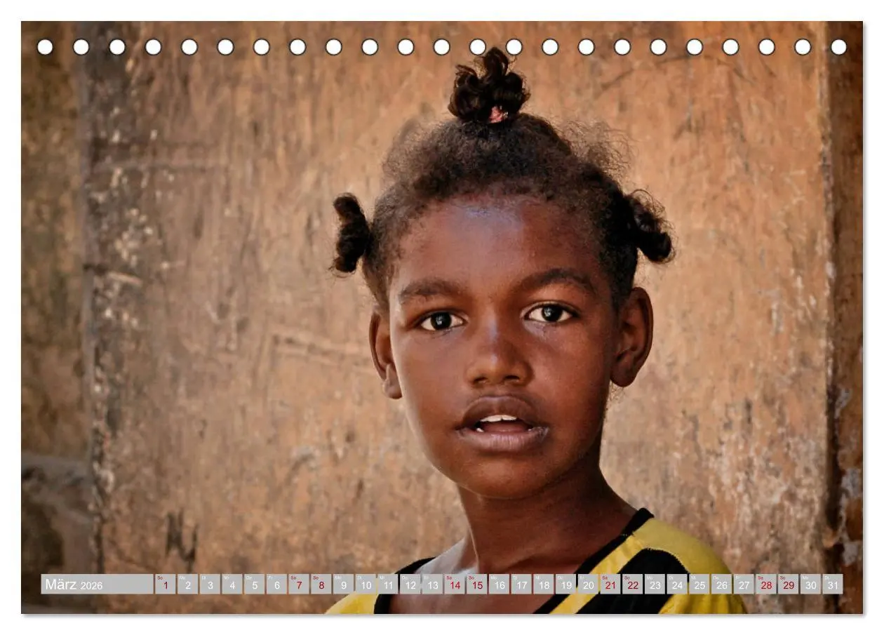 Bild: 9783457705780 | Kinderaugen aus Afrika (Tischkalender 2026 DIN A5 quer), CALVENDO...