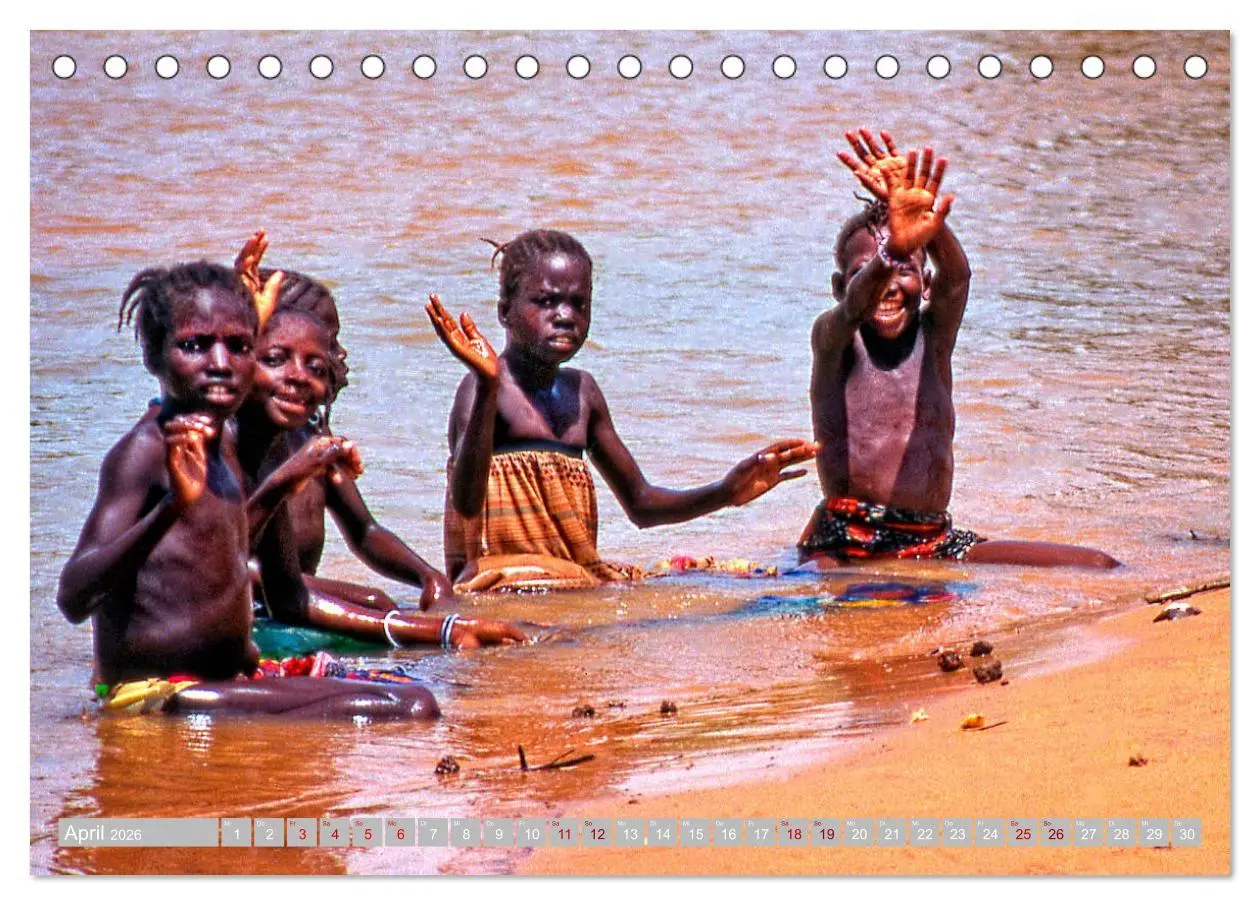 Bild: 9783457705780 | Kinderaugen aus Afrika (Tischkalender 2026 DIN A5 quer), CALVENDO...
