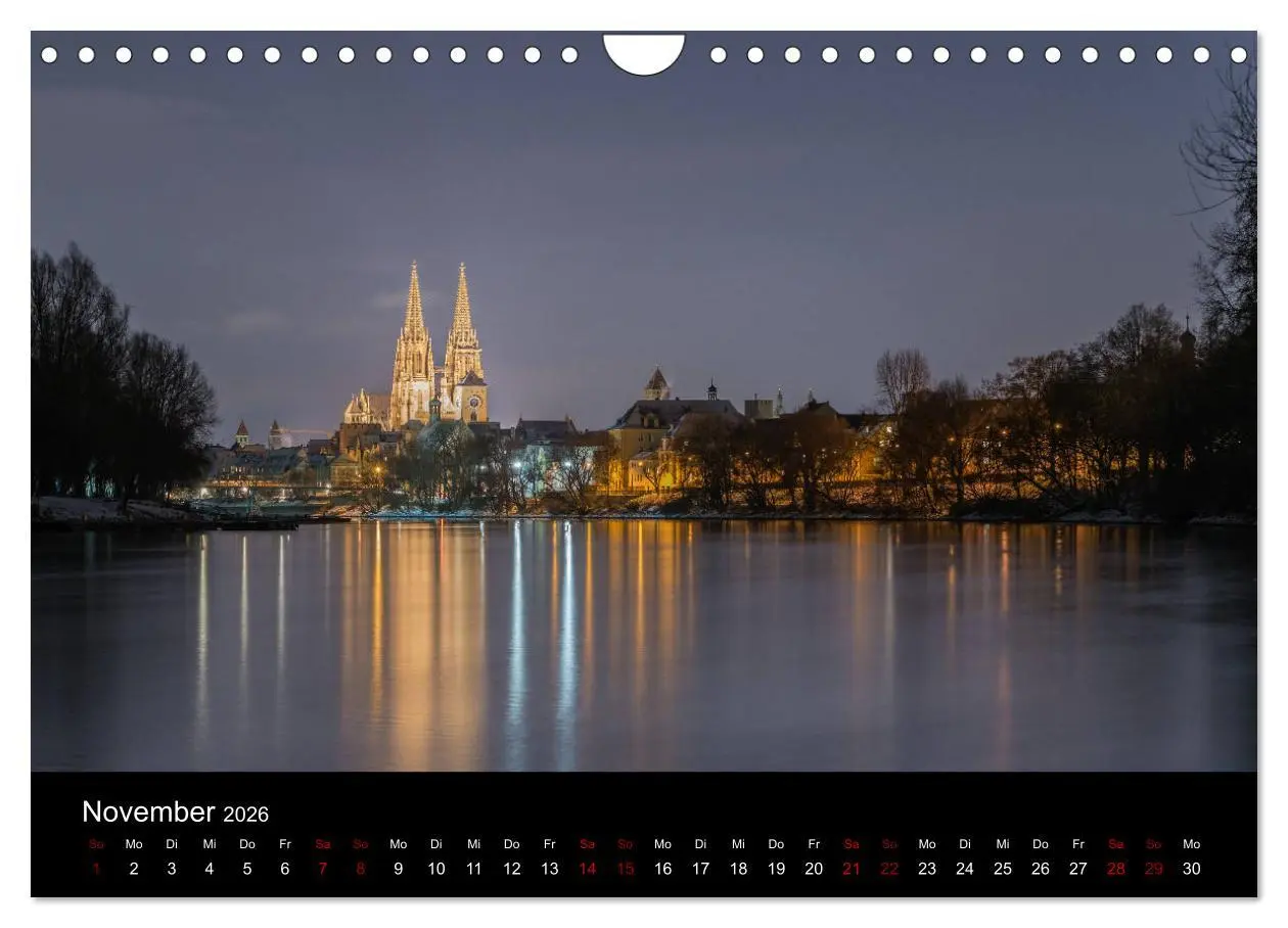 Bild: 9783516237580 | Regensburg bei Nacht (Wandkalender 2026 DIN A4 quer), CALVENDO...