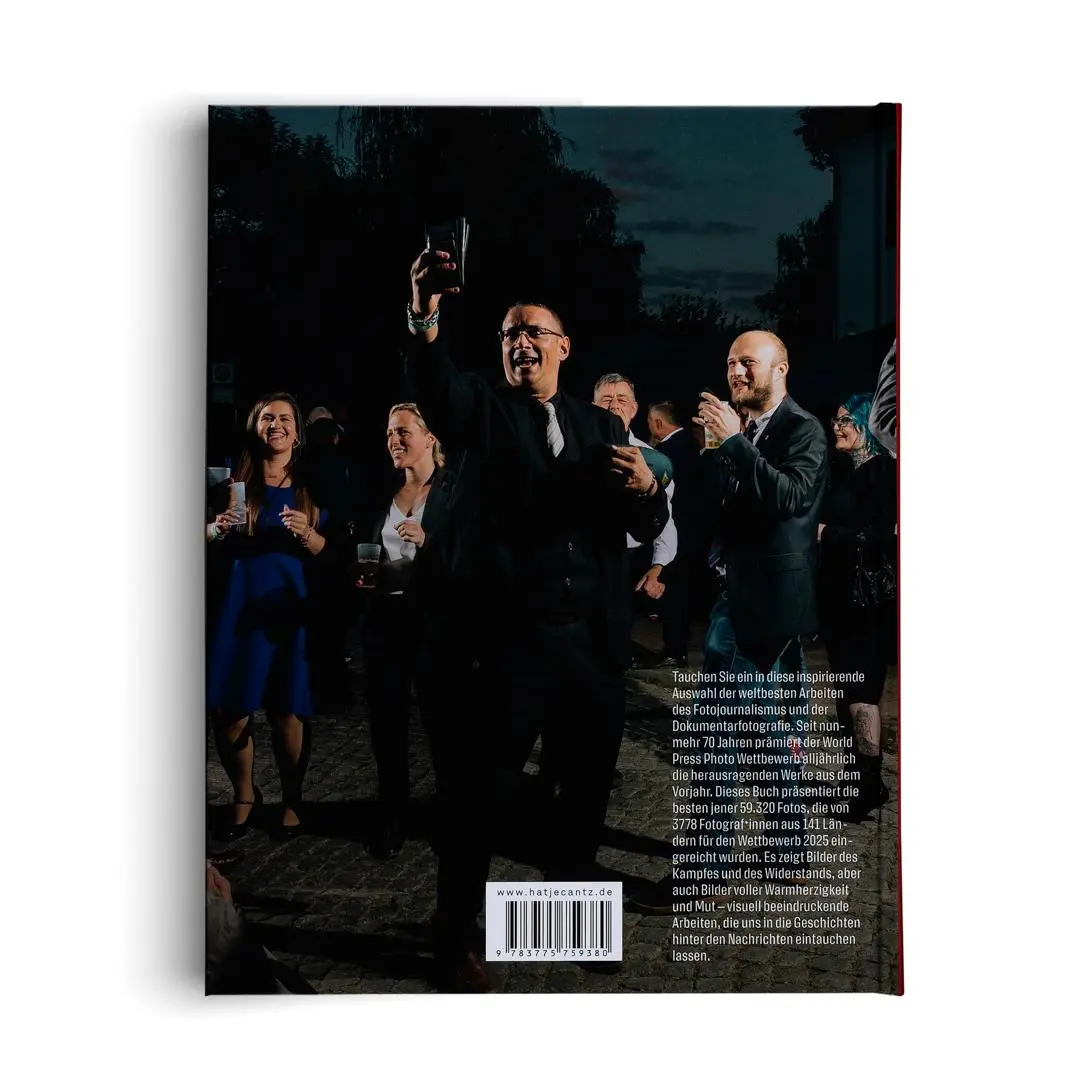 Bild: 9783775759380 | World Press Photo Yearbook 2025, deutschsprachige Ausgabe | Foundation