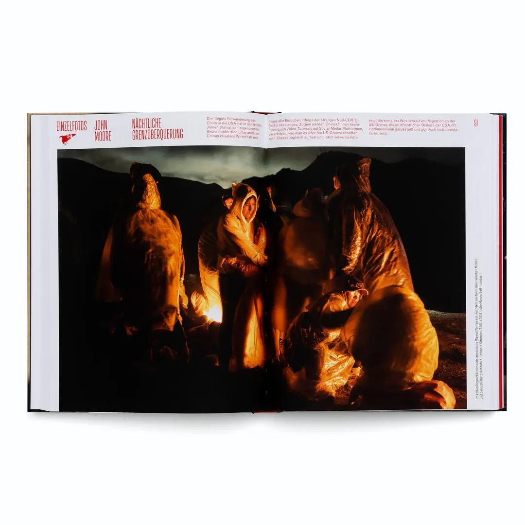 Bild: 9783775759380 | World Press Photo Yearbook 2025, deutschsprachige Ausgabe | Foundation
