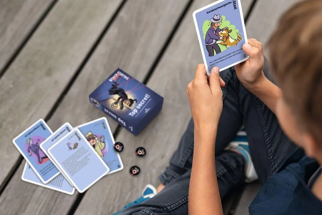 Bild: 4033477901781 | black stories Junior Top Secret! | Corinna Harder | Spiel | 50 S.