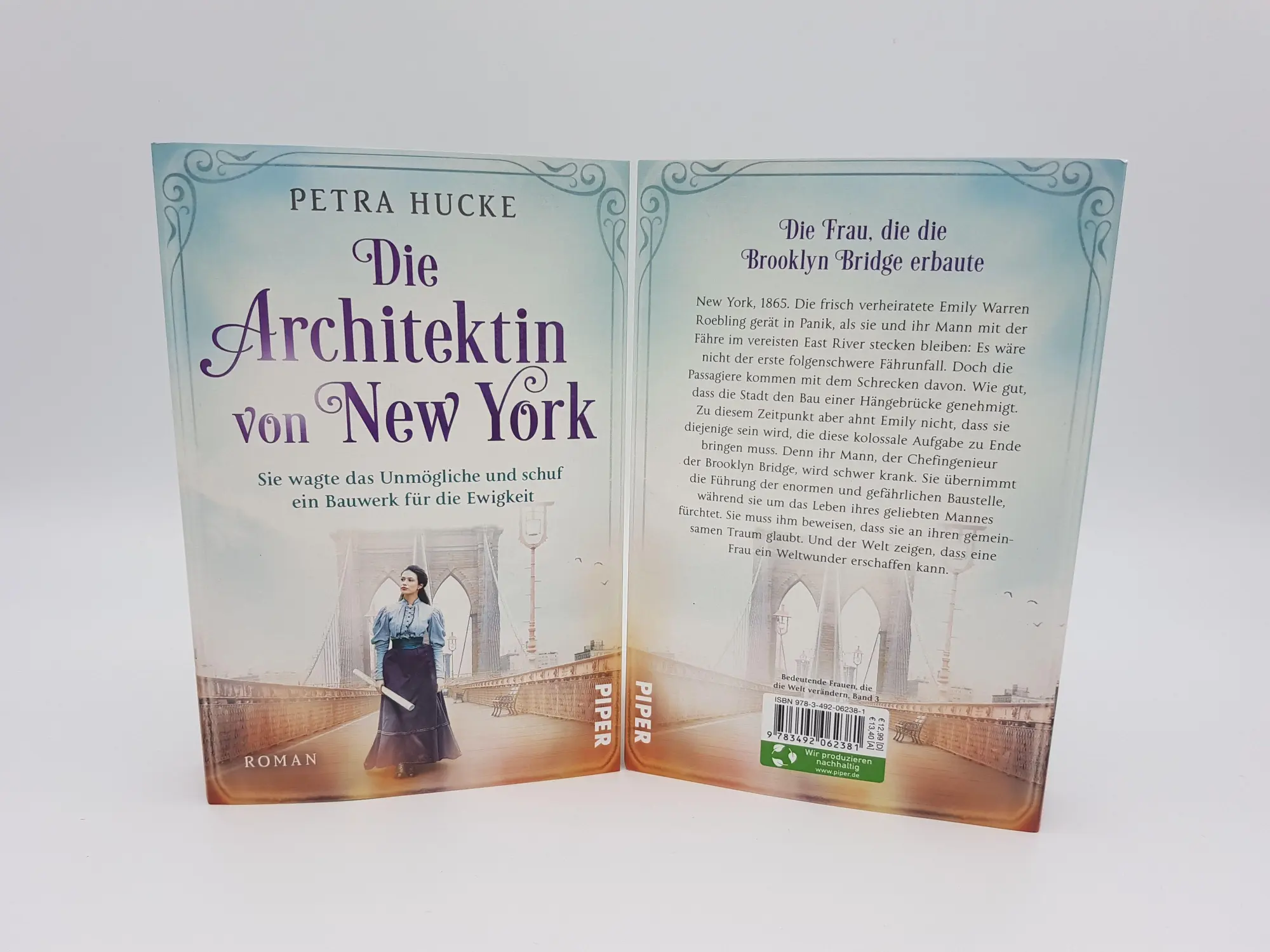 Bild: 9783492062381 | Die Architektin von New York | Petra Hucke | Taschenbuch | 400 S.