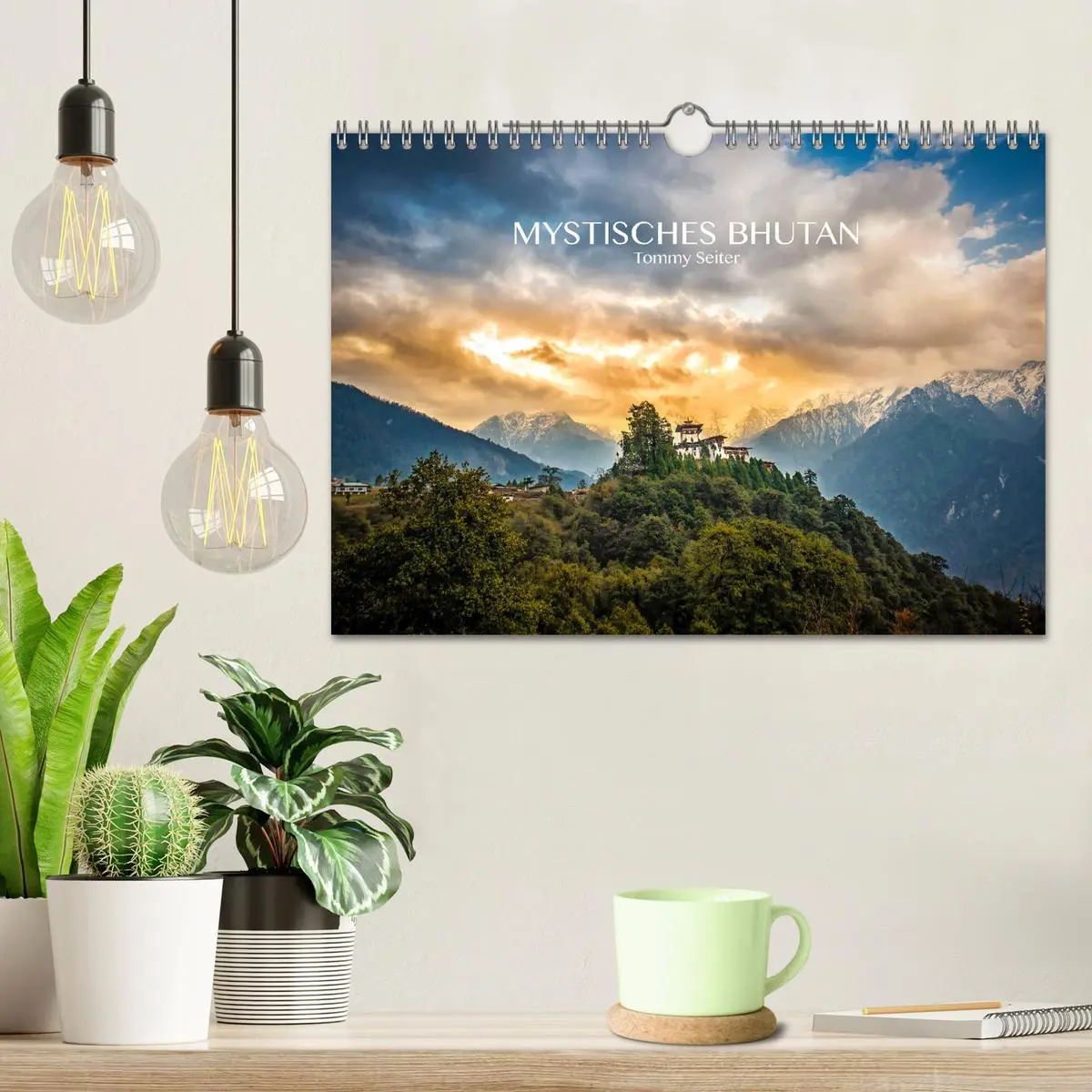 Bild: 9783457815281 | Mystisches Bhutan (Wandkalender 2026 DIN A4 quer), CALVENDO...