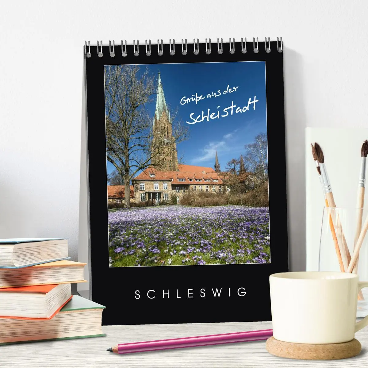 Bild: 9783435246281 | Grüße aus der Schleistadt Schleswig (Tischkalender 2025 DIN A5...