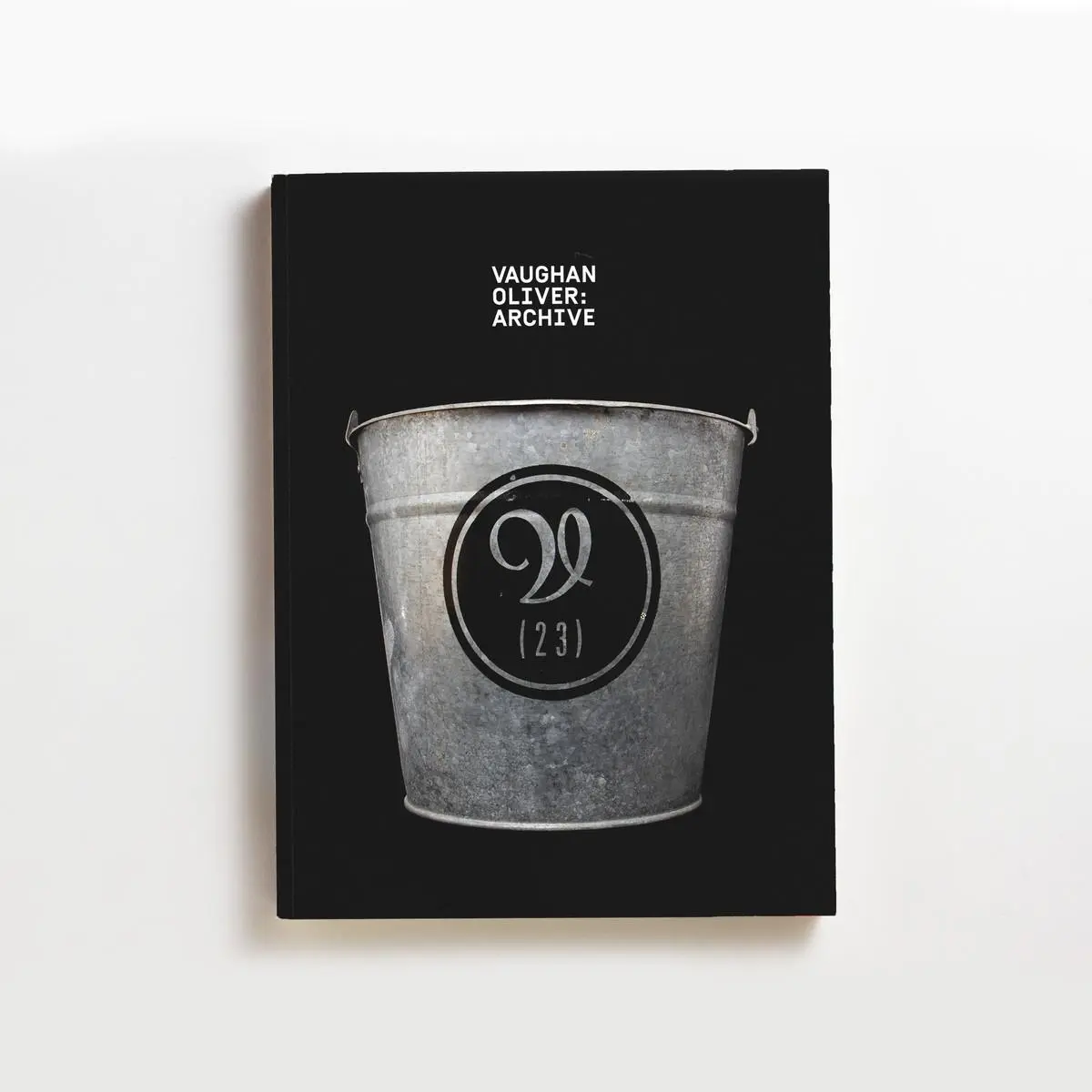 Cover: 9780995666481 | Vaughan Oliver Archive | 'Materials and Fragments' | Taschenbuch