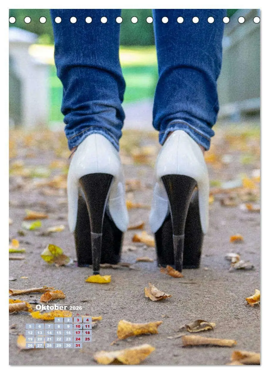 Bild: 9783516396881 | Stiefel und High Heels im Herbst (Tischkalender 2026 DIN A5 hoch),...