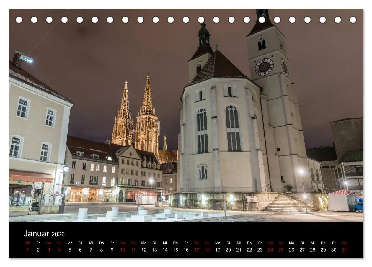 Bild: 9783516237481 | Regensburg bei Nacht (Tischkalender 2026 DIN A5 quer), CALVENDO...