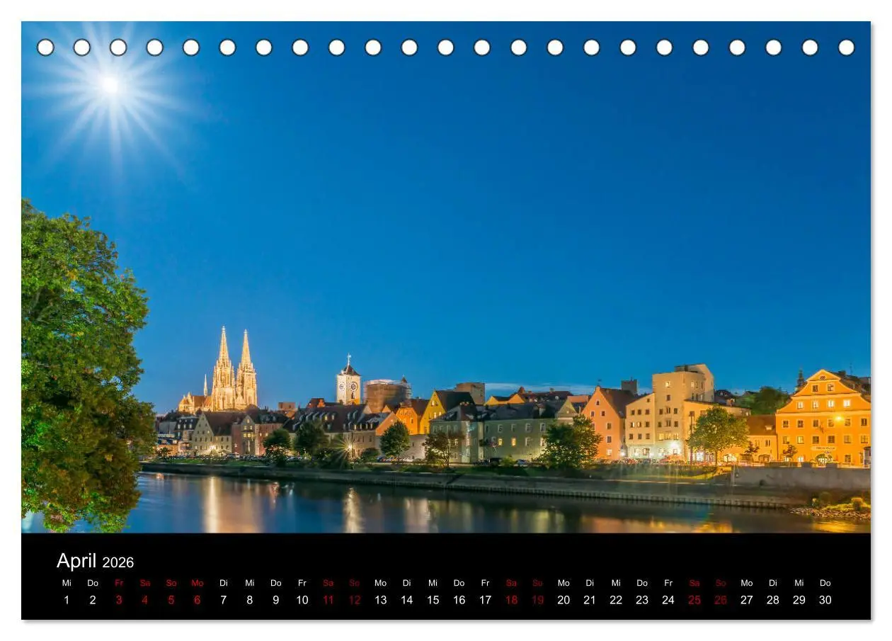 Bild: 9783516237481 | Regensburg bei Nacht (Tischkalender 2026 DIN A5 quer), CALVENDO...