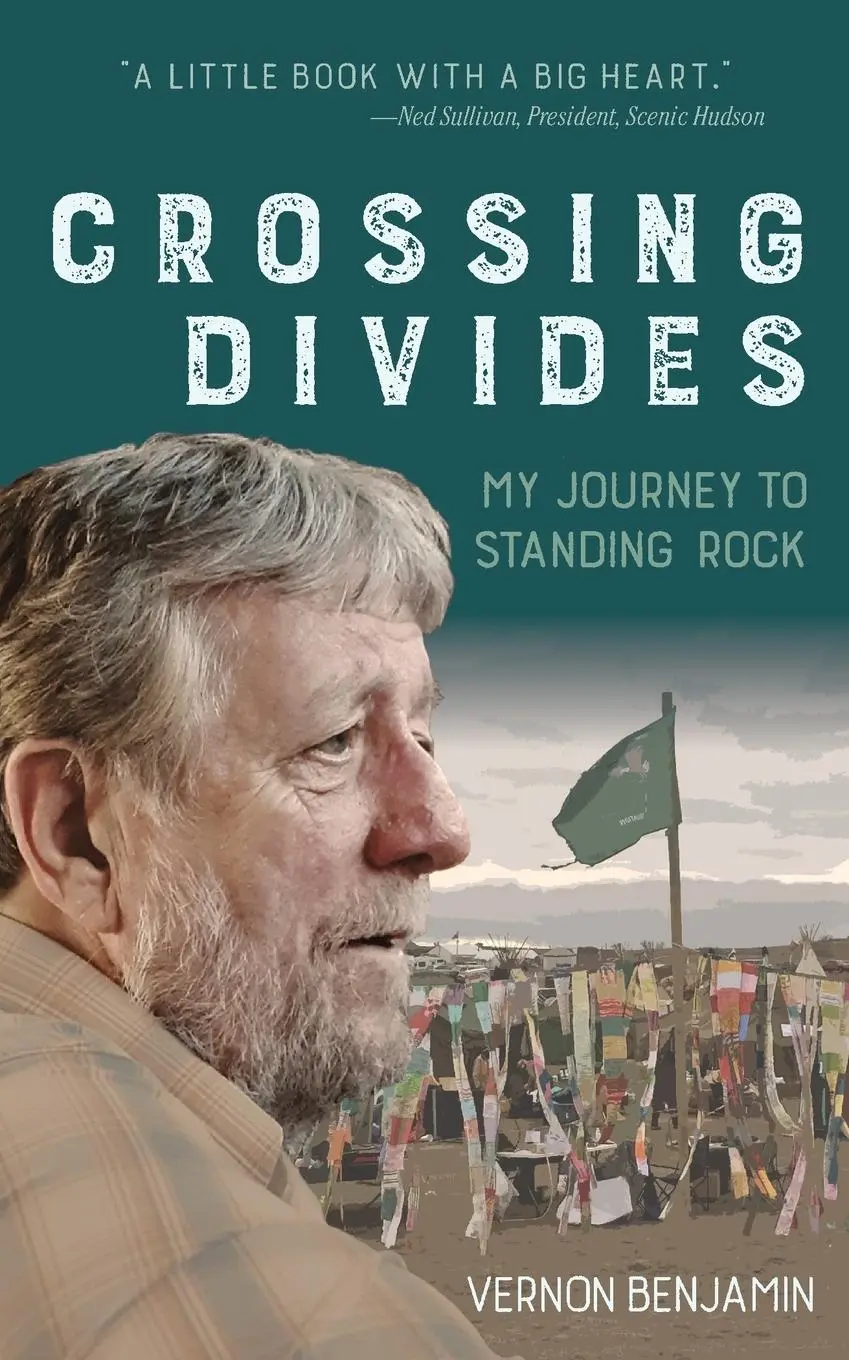 Cover: 9780988639881 | Crossing Divides | Vernon Benjamin | Taschenbuch | Paperback | 2024